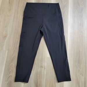 ZYIA Active Black Hight Rise Cropped Leggings Size 12 (L)